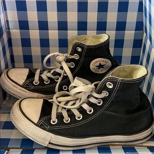 Black converse high tops